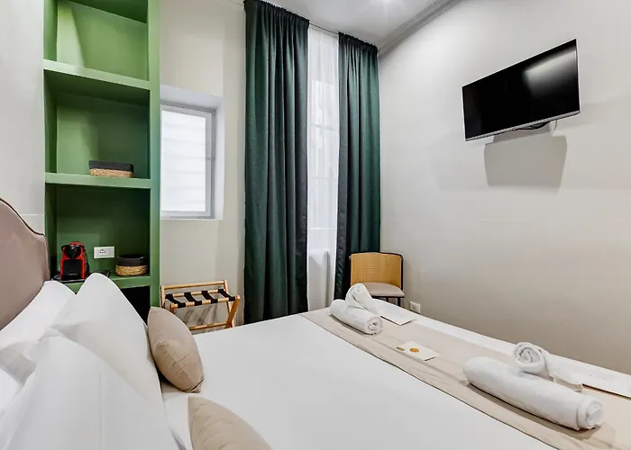 Гостевой дом Vivilo Collection - Charme 24 - Close To Via Veneto 4*